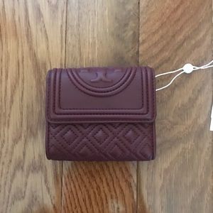 Tory burch wallet